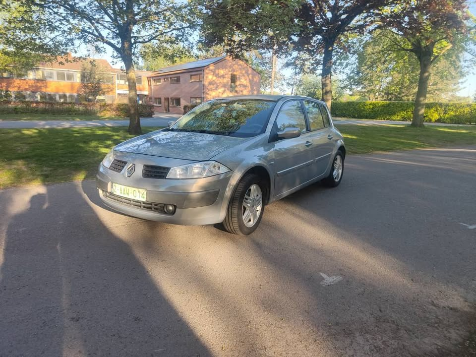 Renault Mégane Automaat foto 1